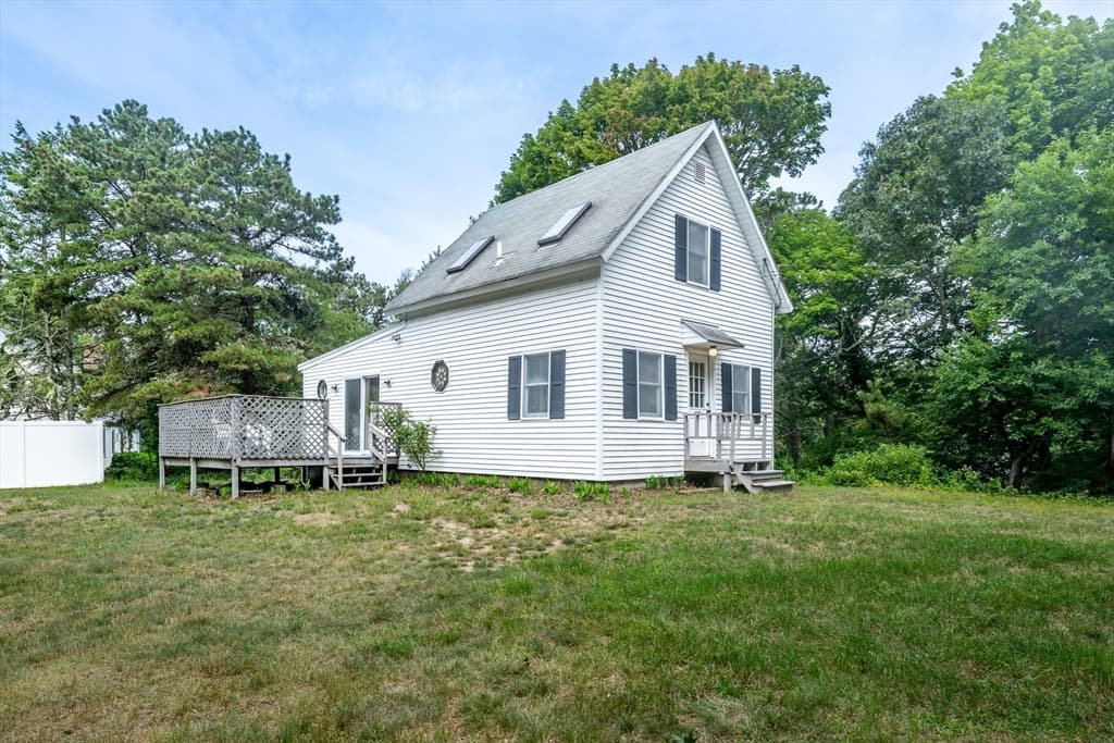 419 Great Western Rd, Harwich MA 02645