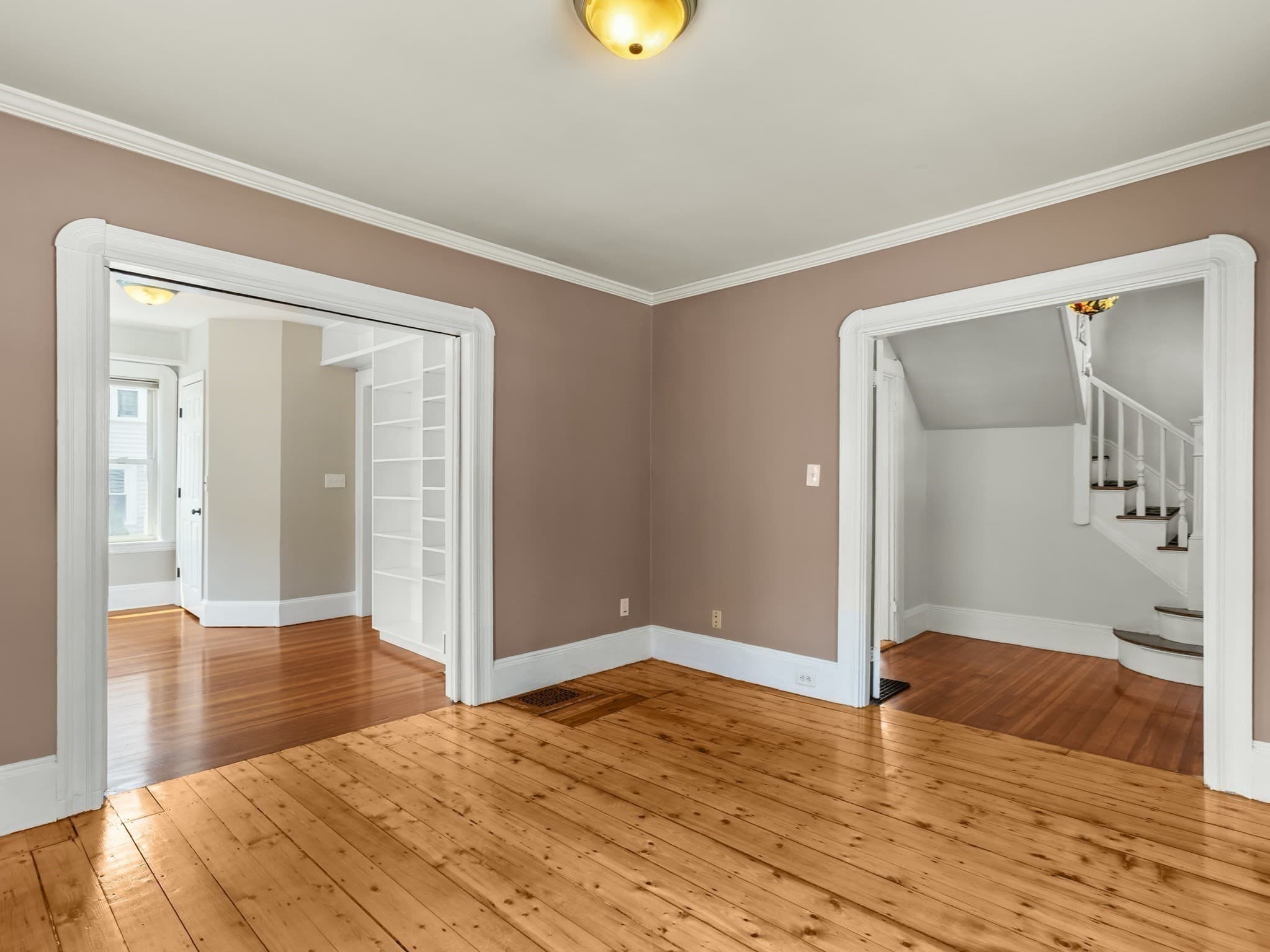 Multi Family at 481 Humphrey, Swampscott MA 01907, Swampscott, photo 5 of 42