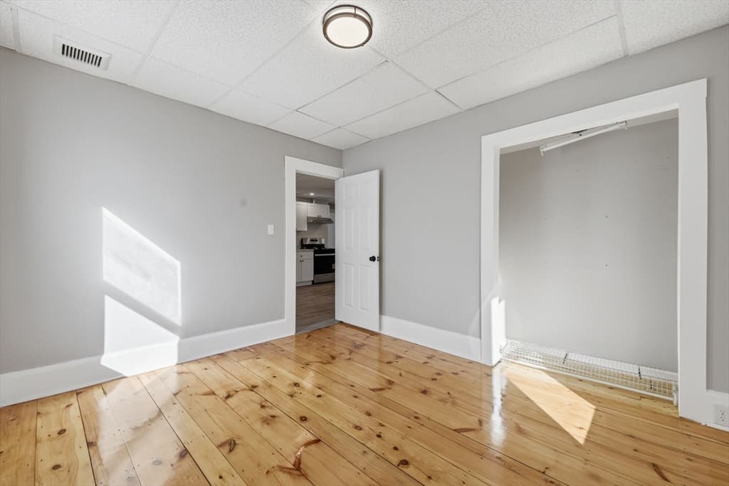 2 Family - 2 Units Up/Down at 220 University Ave, Lowell MA 01854, Lowell, photo 29 of 42