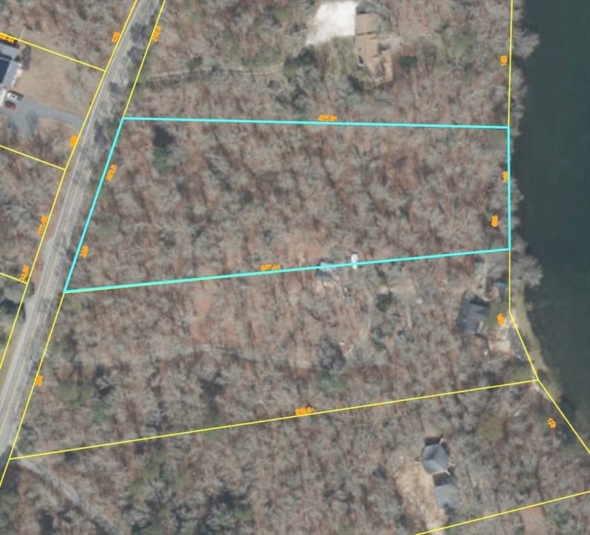 167 Hooppole Rd, Mashpee MA 02649