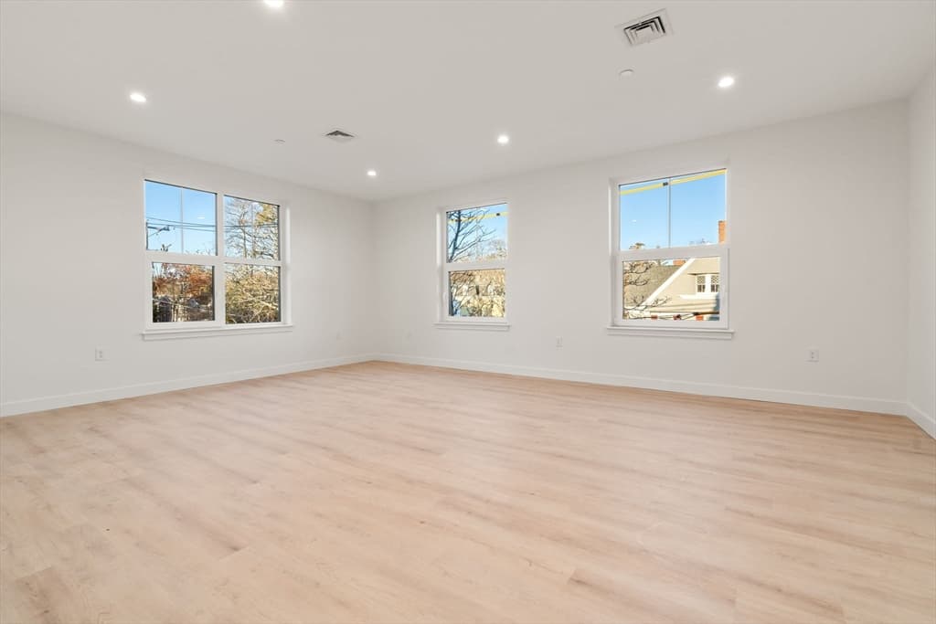 1151 Walnut # 301, Newton MA 02461 photo 19