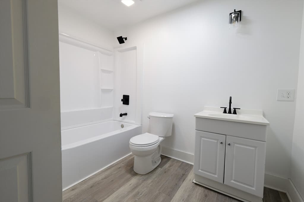 58 Laurel, Worcester MA 01605 photo 7