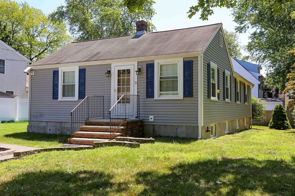 3 Fairview Ave, Natick MA 01760