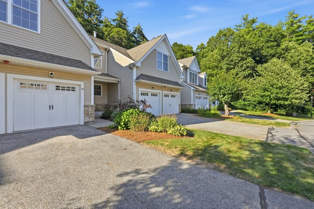 55 Pondside Dr # 55, Bolton MA 01740 photo 3
