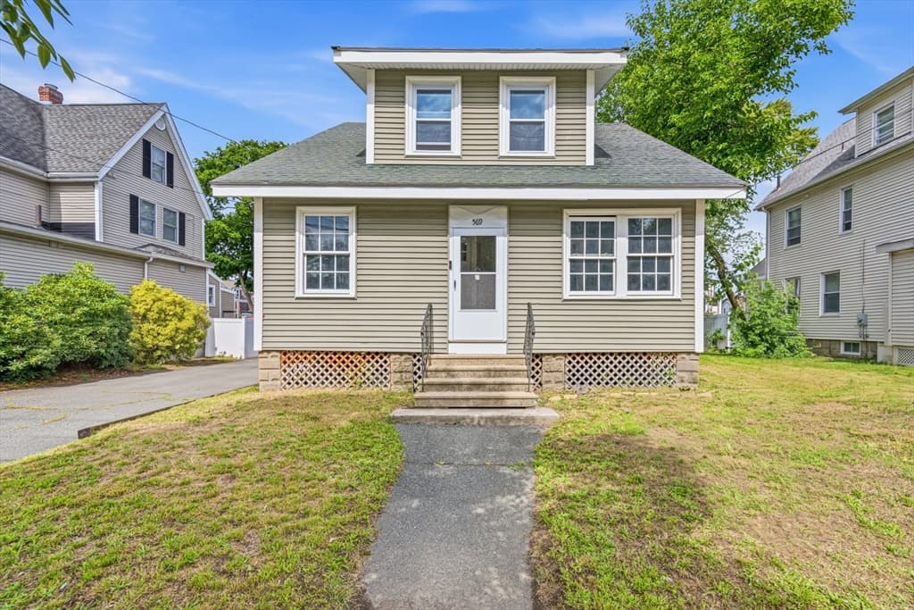569 Lincoln Ave, Saugus MA 01906