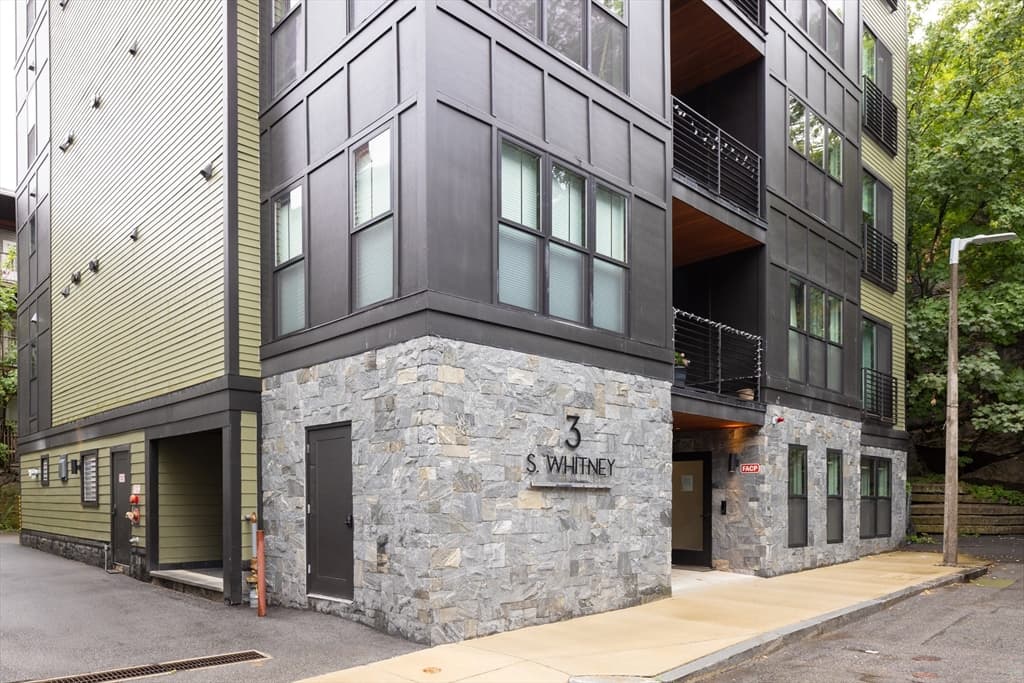 3 S Whitney Street # 7, Boston MA 02120 photo 14