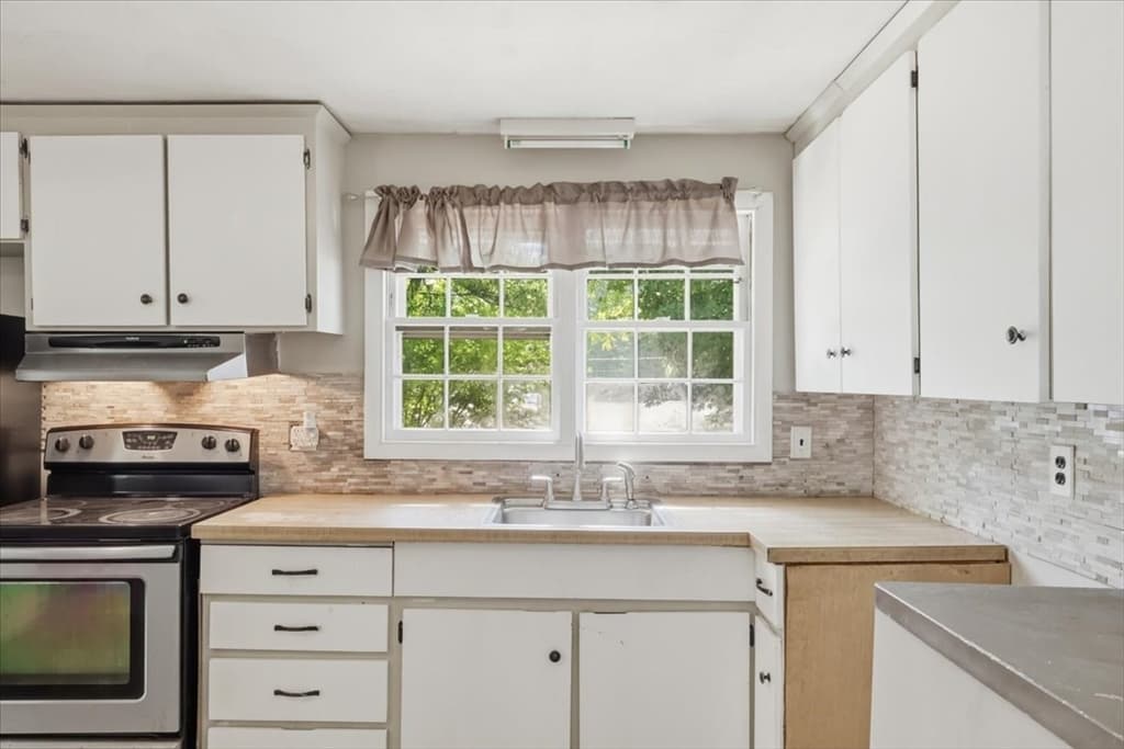529 Howard St, Brockton MA 02302 photo 9