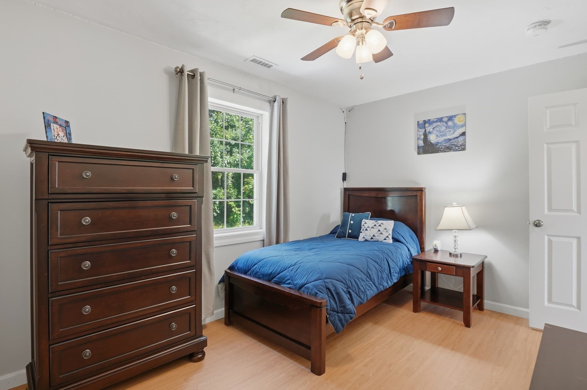 Single Family Residence at 176 Southold Road, Auburn MA 01501, Auburn, photo 19 of 36