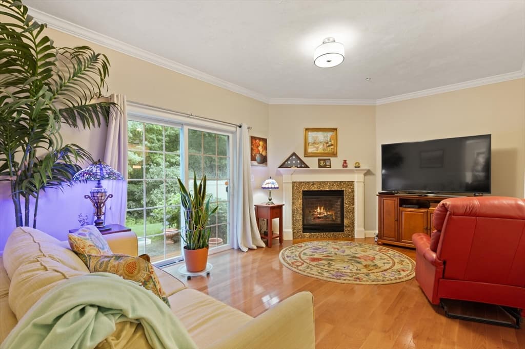 701 Crystal Way # 701, Bellingham MA 02019 photo 3
