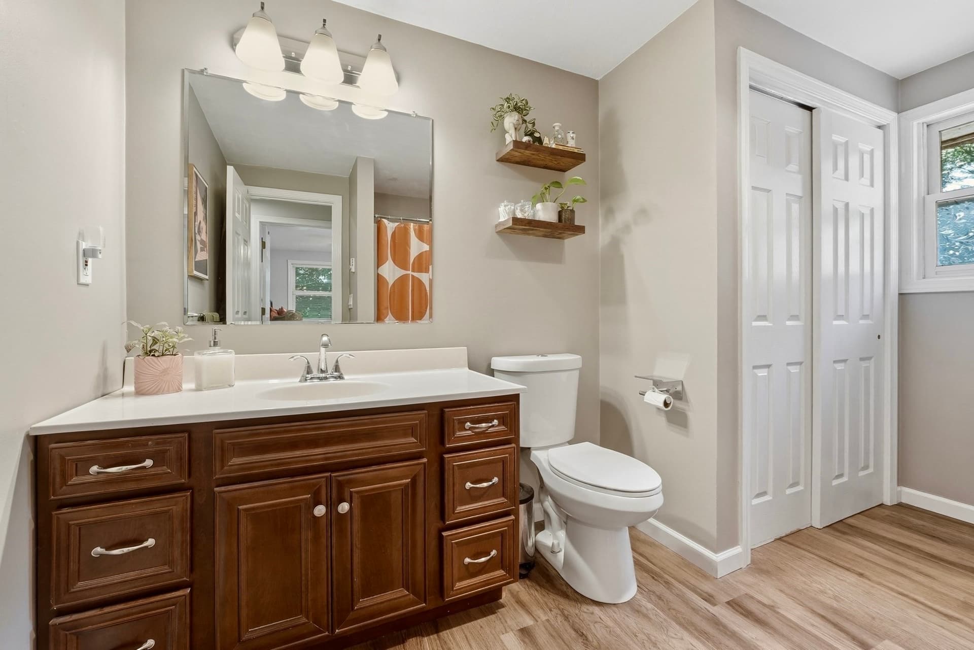 Condominium at 75 Huntoon Memorial Hwy # 10, Leicester MA 01524, photo 19 of 22