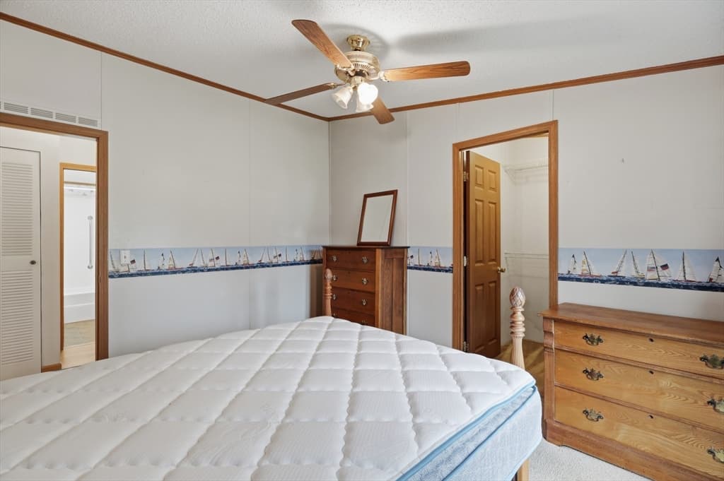 33 Bayberry Drive, Gardner MA 01440 photo 18