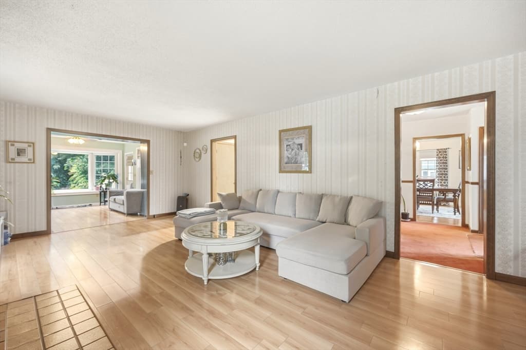 59 Prospect St, Gardner MA 01440 photo 12
