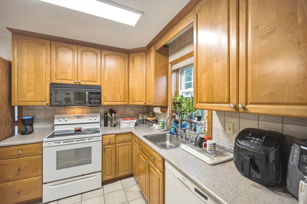 59 Prospect St, Gardner MA 01440 photo 18