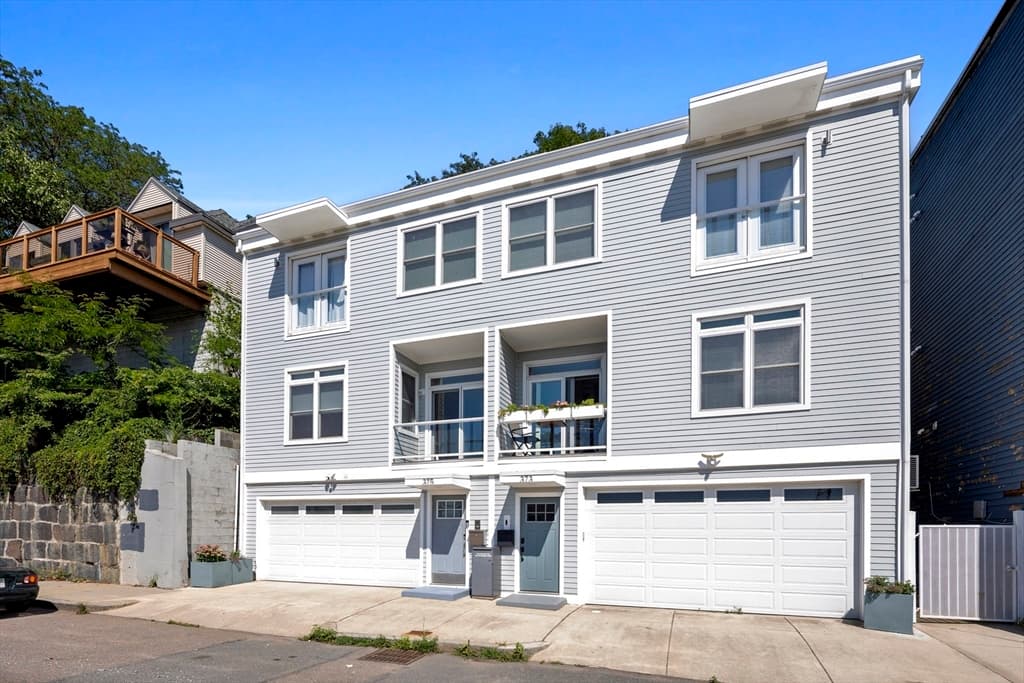 375 Border Street # 375, Boston MA 02128 photo 2