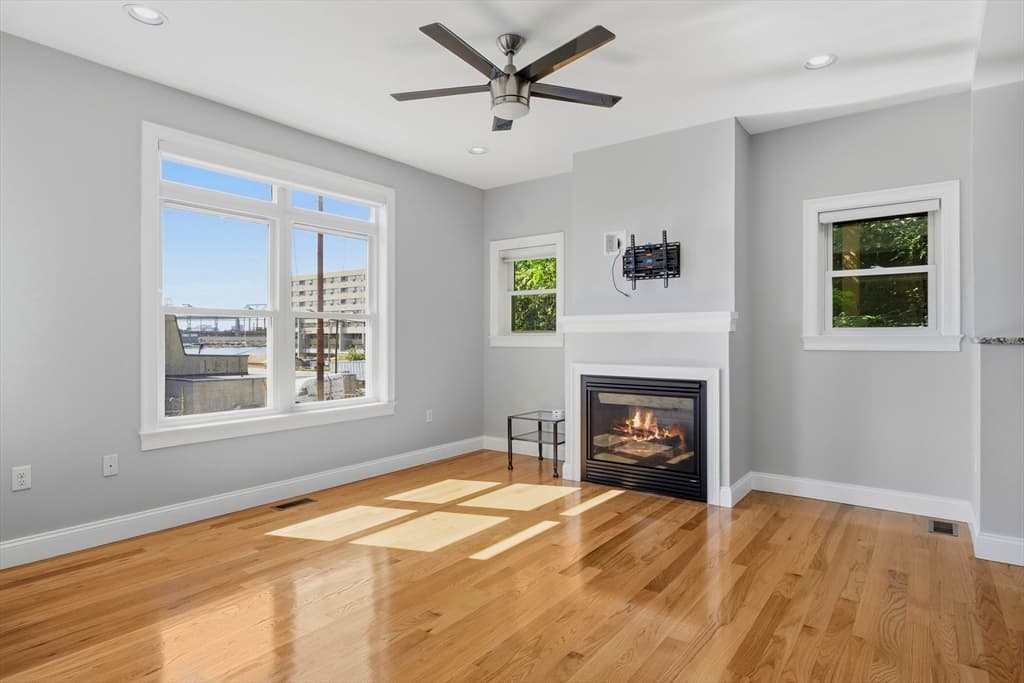 375 Border Street # 375, Boston MA 02128 photo 12