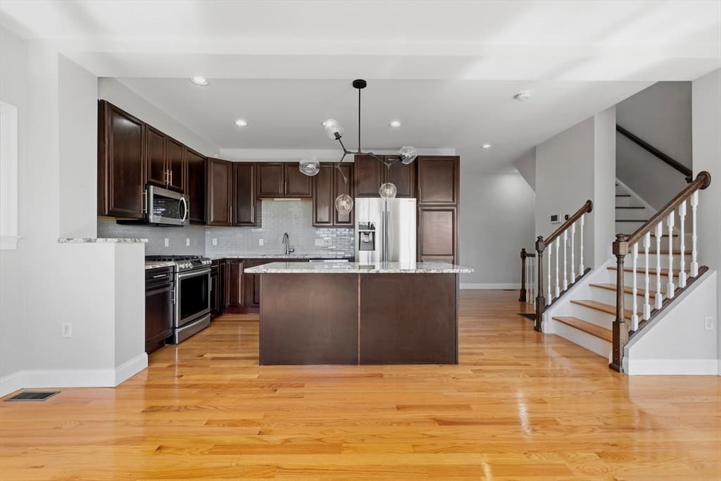 375 Border Street # 375, Boston MA 02128