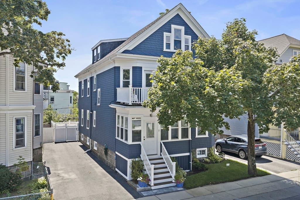 27 Whitten St # 2, Boston MA 02122 photo 23