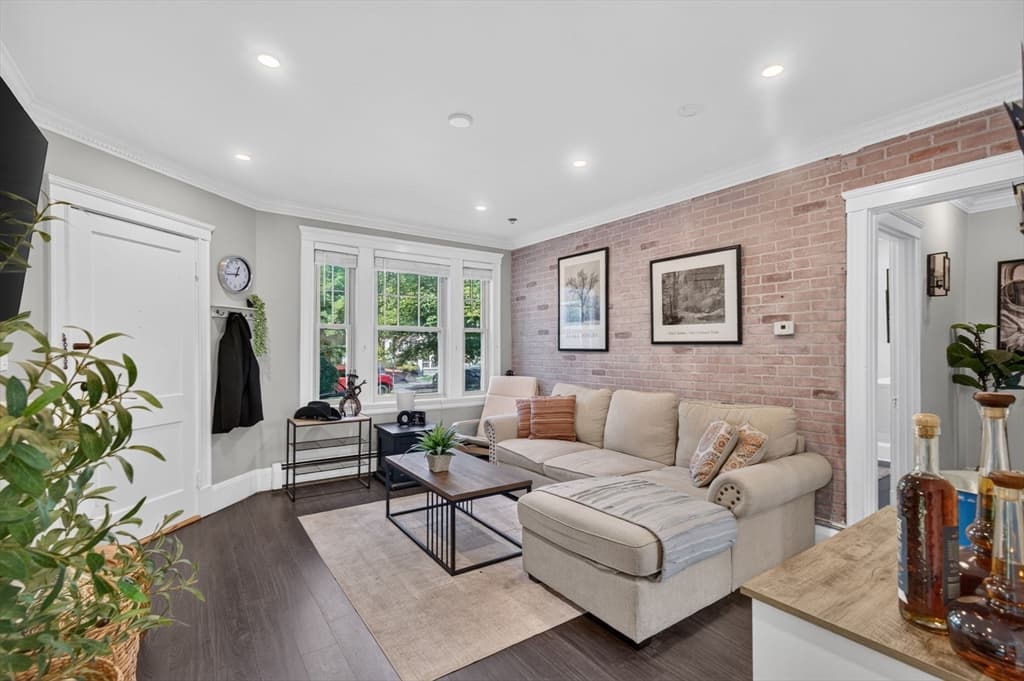 100-1/2 Main St # M, Andover MA 01810