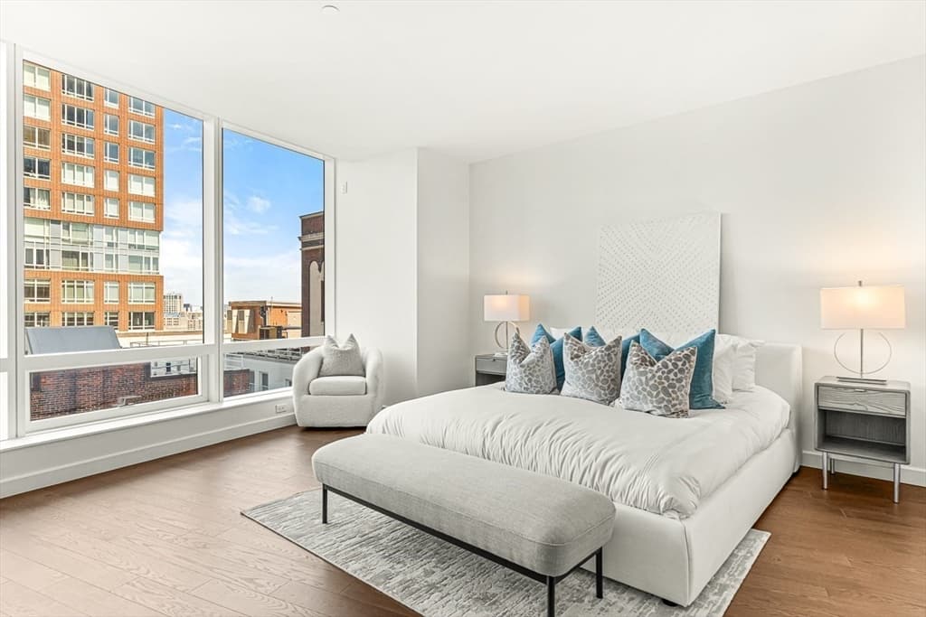 430 Stuart # 1619, Boston MA 02116