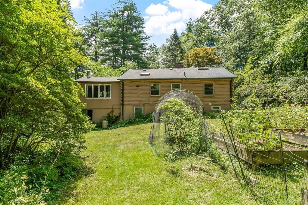 10 Old Shirley Rd, Harvard MA 01451 photo 32