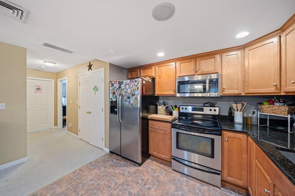 222 Tamarack Lane # 222, Abington MA 02351 photo 12
