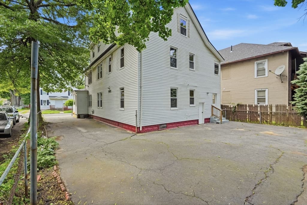 Multi Family at 51-53 Suffolk St, Springfield MA 01109, Springfield, photo 23 of 24