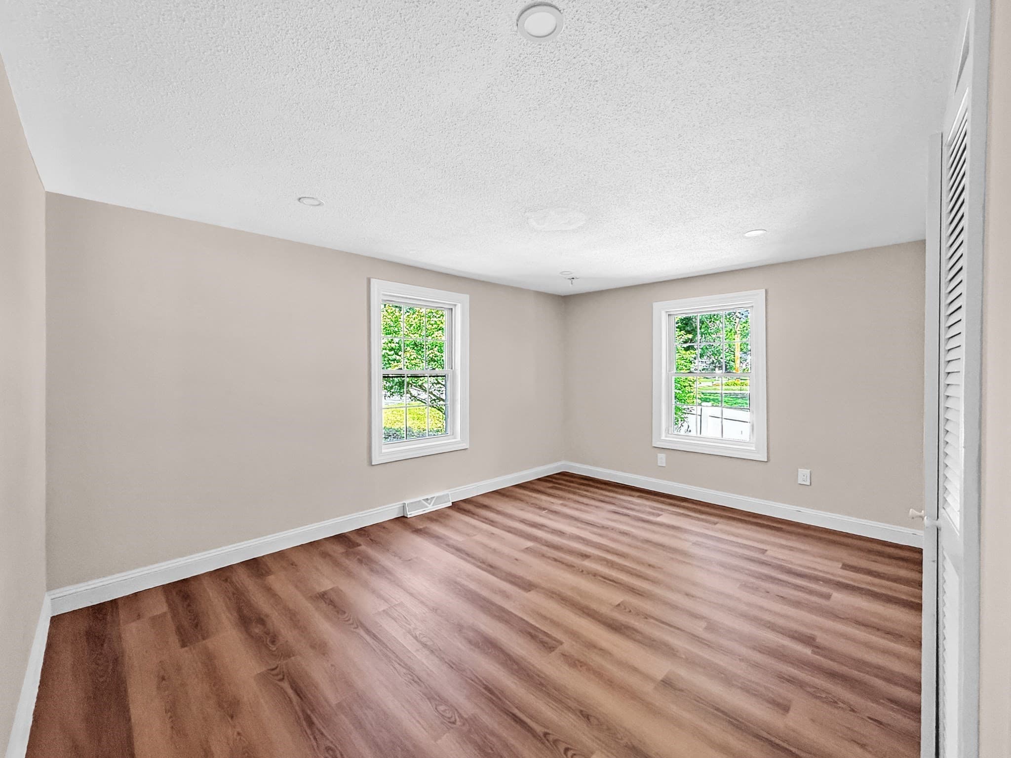 Single Family Residence at 89 Goodale St, Haverhill MA 01830, photo 28 of 36