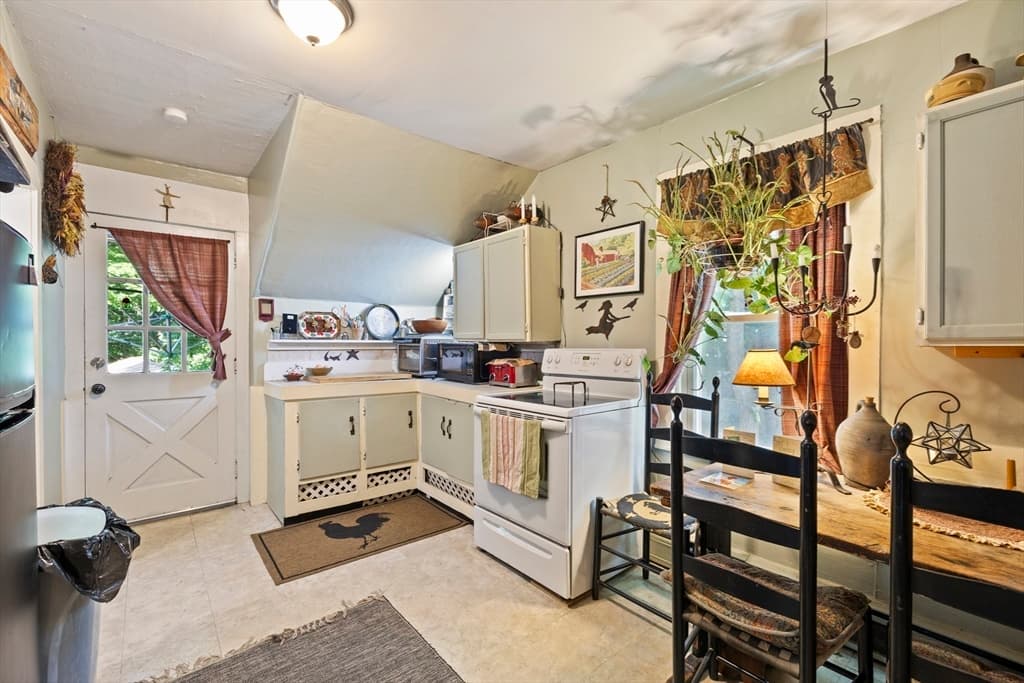 291 N Main St, North Brookfield MA 01535 photo 33