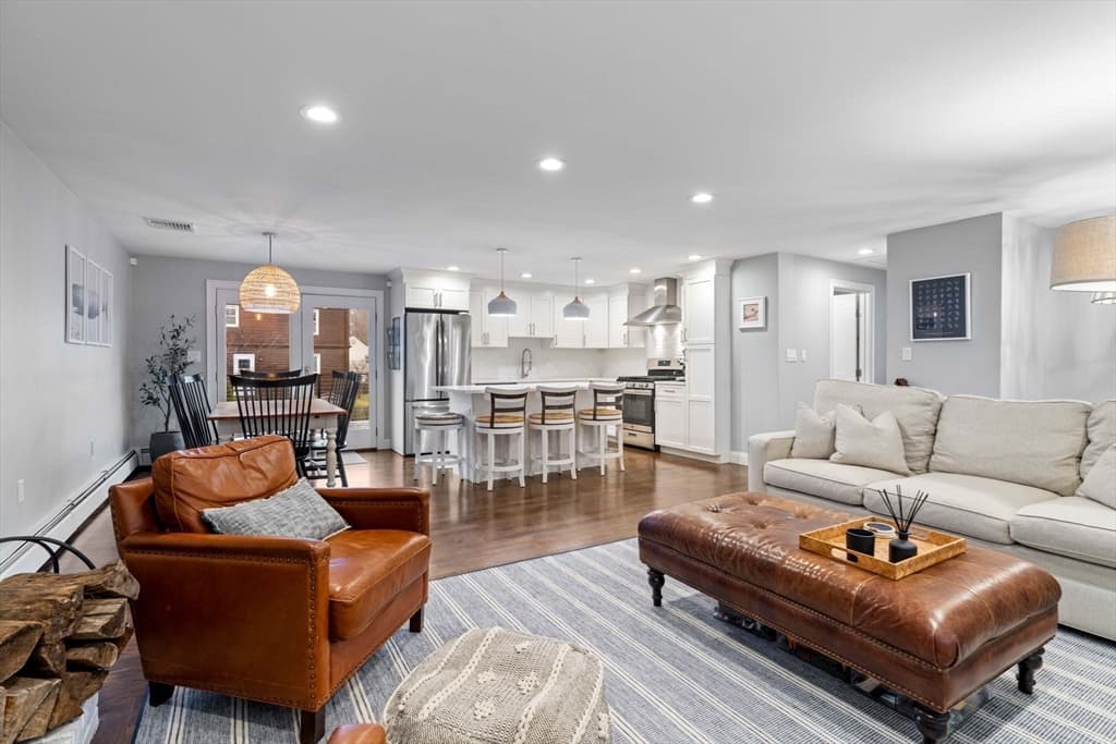 Single Family Residence at 11 Taft St, Marblehead MA 01945, Marblehead, photo 2 of 40