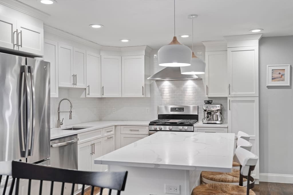 Single Family Residence at 11 Taft St, Marblehead MA 01945, Marblehead, photo 15 of 40