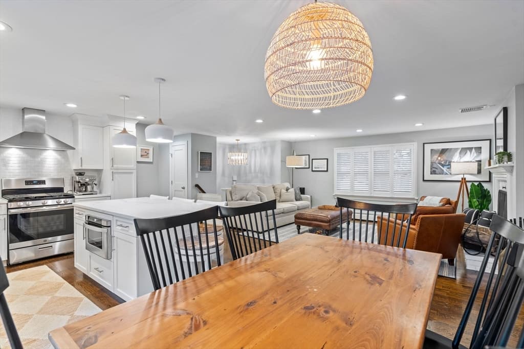 Single Family Residence at 11 Taft St, Marblehead MA 01945, Marblehead, photo 11 of 40