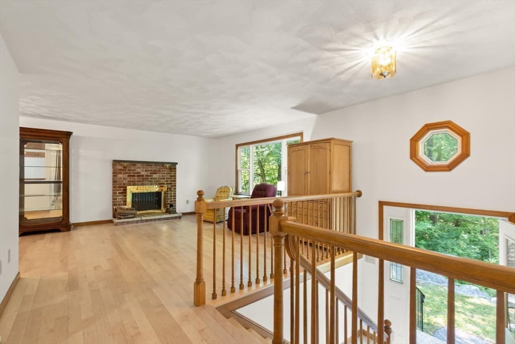58 Roosevelt Rd, Wilmington MA 01887 photo 11