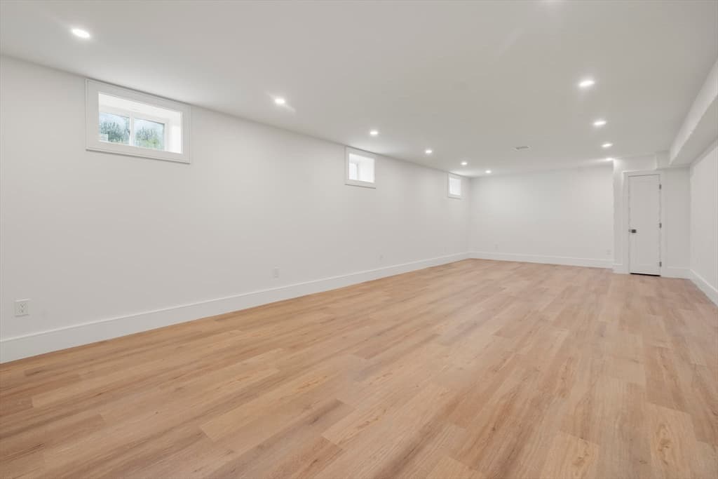 33 Harbor View Park, Milton MA 02186 photo 39