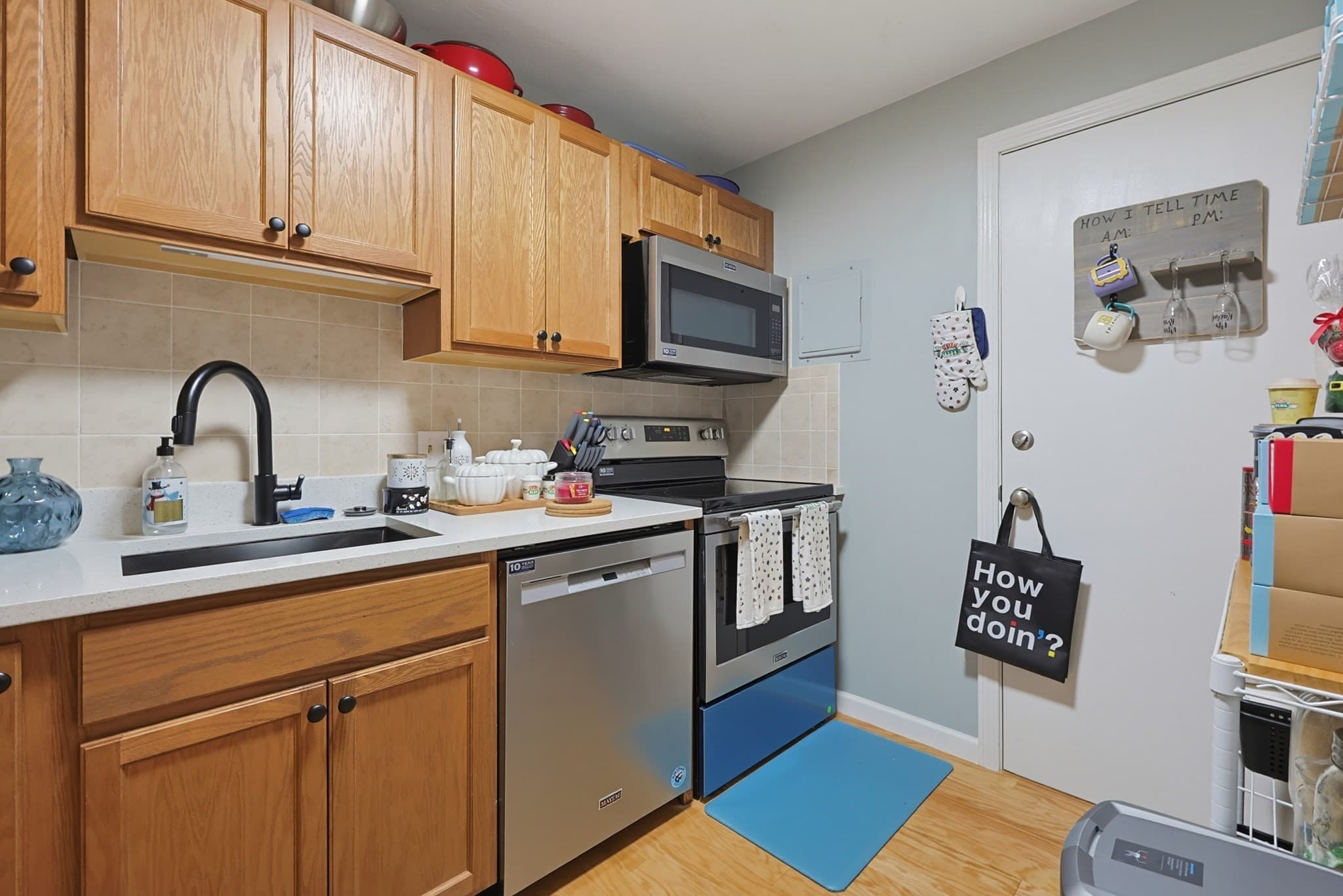 Condominium at 23 Erick Rd # 20, Mansfield MA 02048, photo 13 of 36