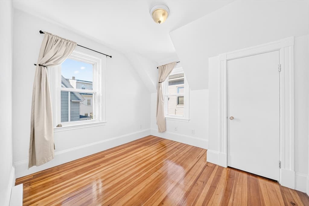 546 Shirley St, Winthrop MA 02152 photo 19