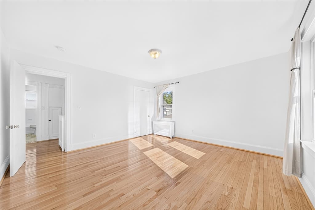 546 Shirley St, Winthrop MA 02152 photo 25