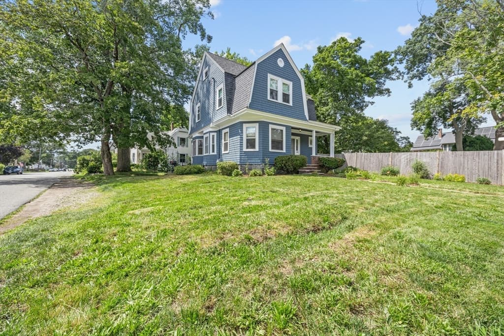 140 Pleasant St, Whitman MA 02382
