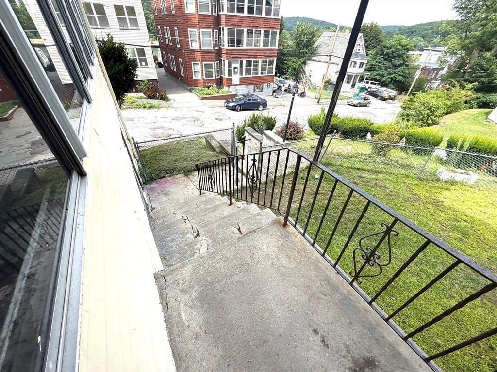 161 Plymouth St, Fitchburg MA 01420 photo 16