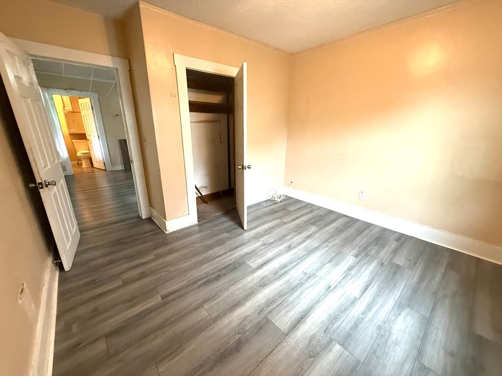 161 Plymouth St, Fitchburg MA 01420 photo 9