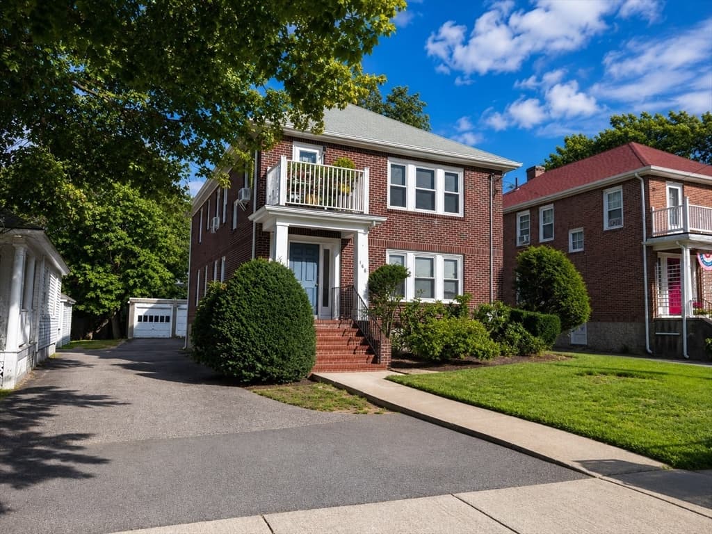 166-168 East Side Pkwy, Newton MA 02458 photo 3
