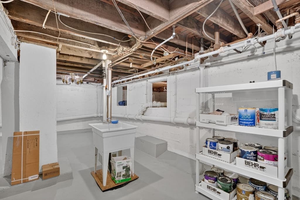 100 Whitin Ave, Revere MA 02151 photo 24