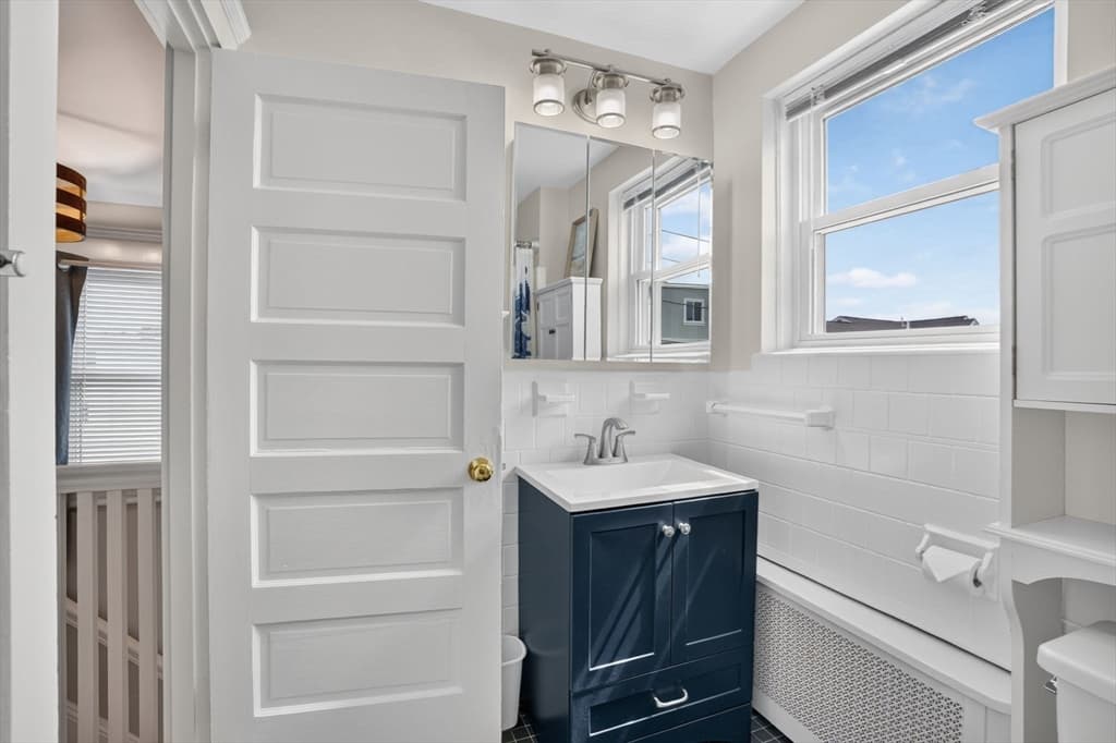 100 Whitin Ave, Revere MA 02151 photo 21