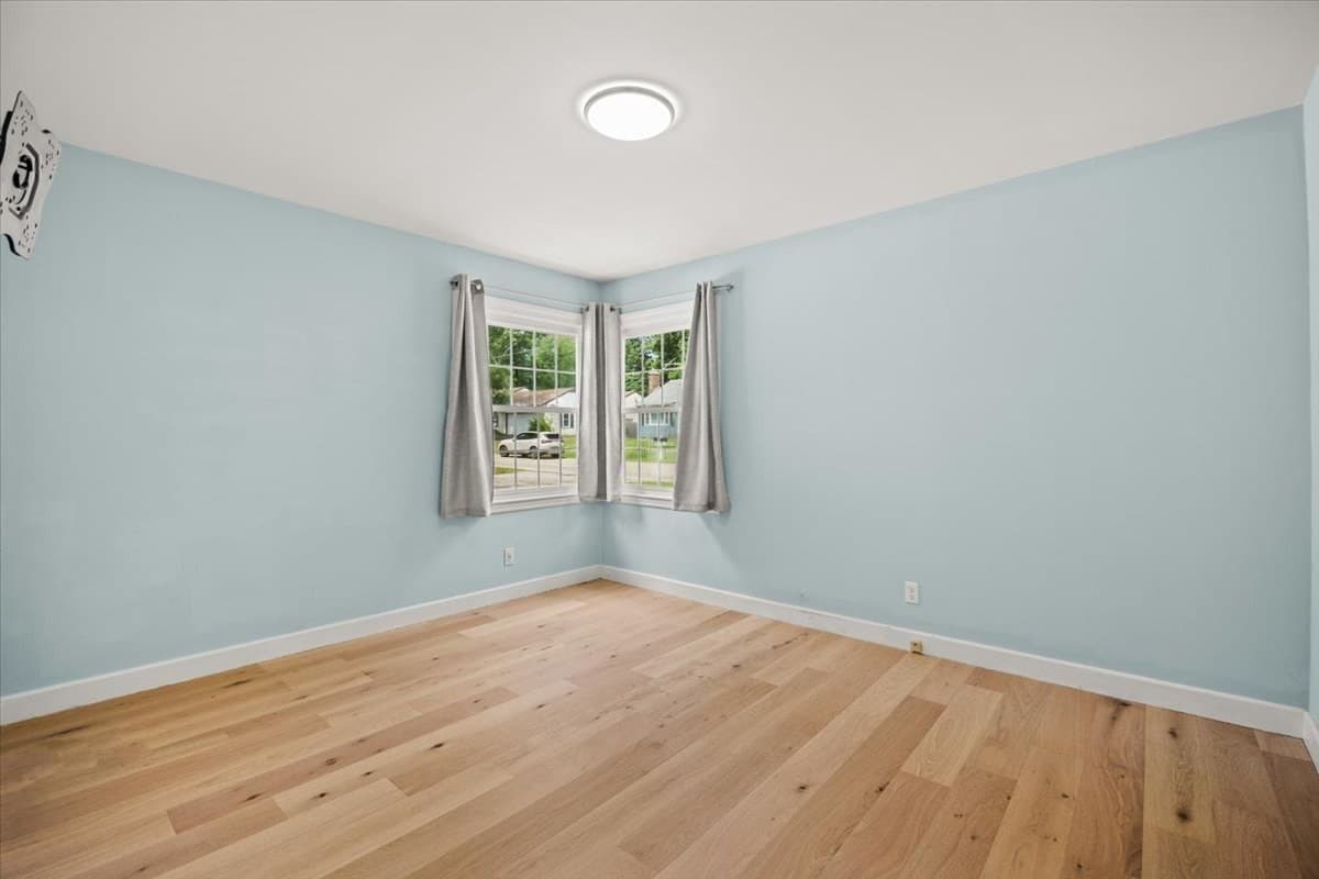 3 Family at 5 Highland Avenue, Plainville MA 02762, photo 27 of 41