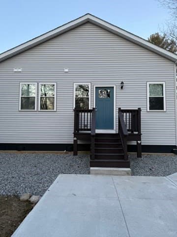 3 Family at 5 Highland Avenue, Plainville MA 02762, photo 34 of 41