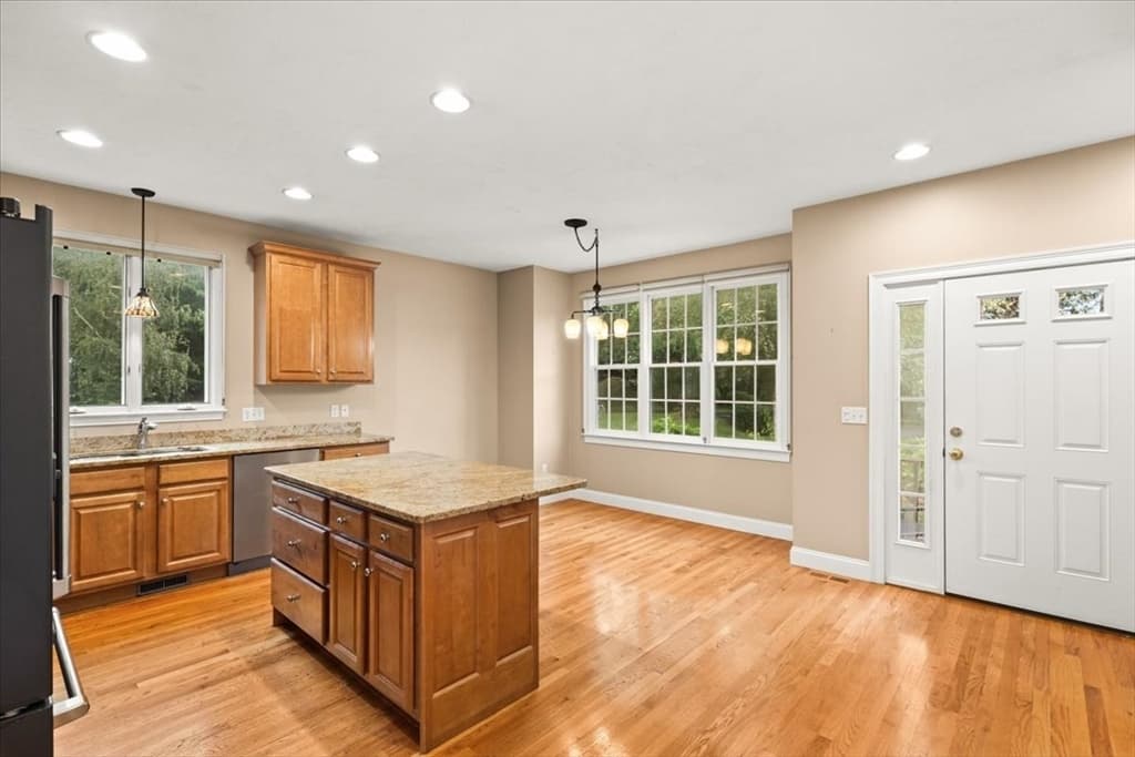 4 Chance Court # 4, Carver MA 02330 photo 6