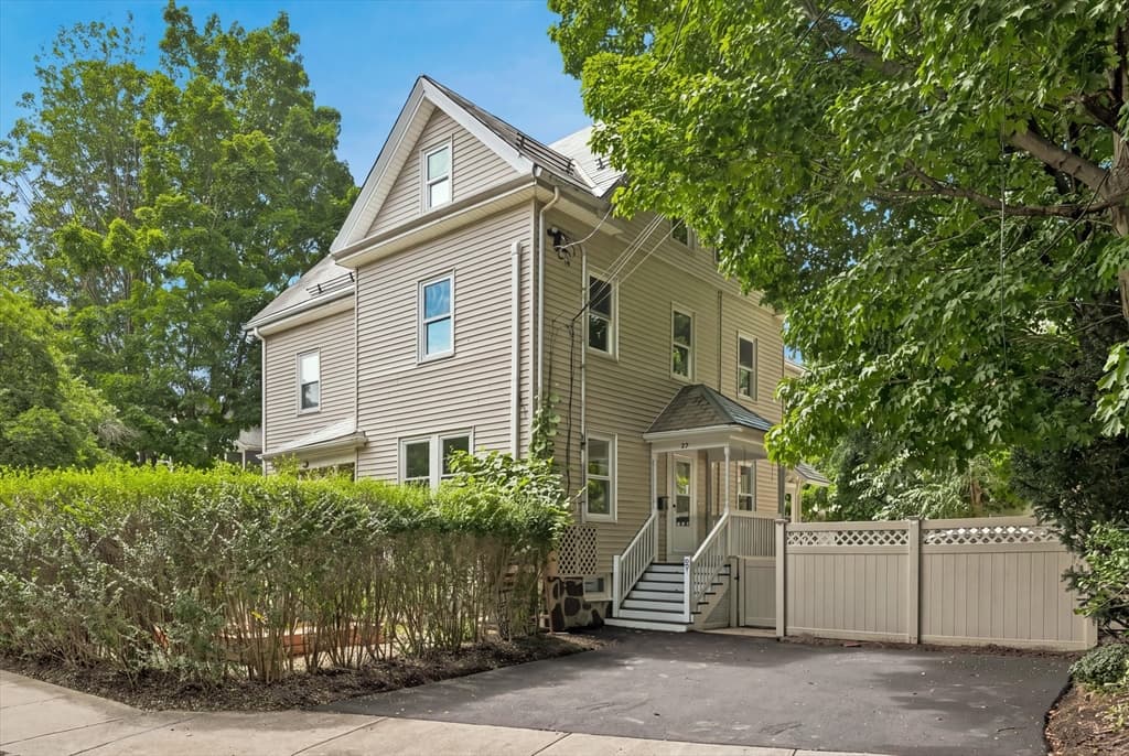 97 Melendy Ave # 97, Watertown MA 02472