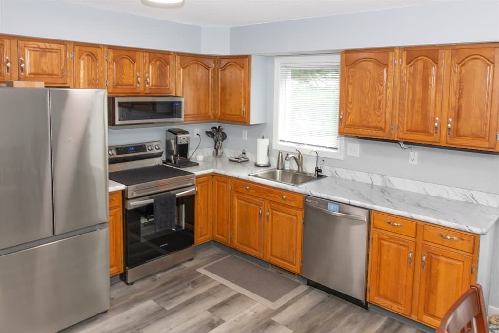 200 Lambert Ter # 62, Chicopee MA 01020 photo 12