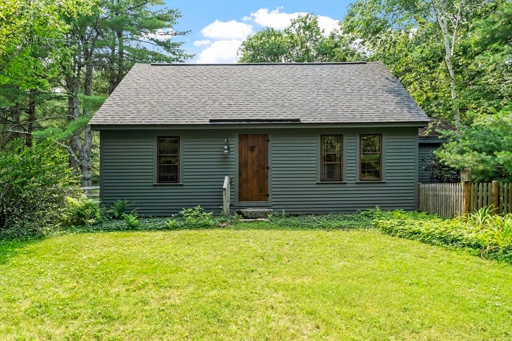 81 Vinton Pond Rd, Townsend MA 01474 photo 2
