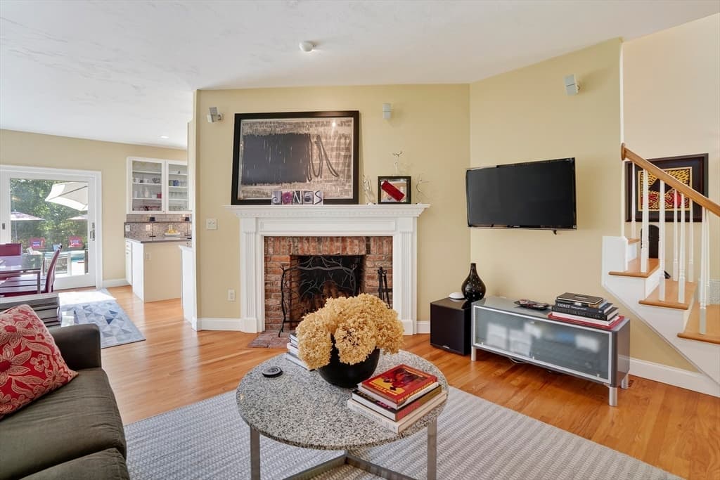8 Woodhaven Dr, Edgartown MA 02539 photo 5