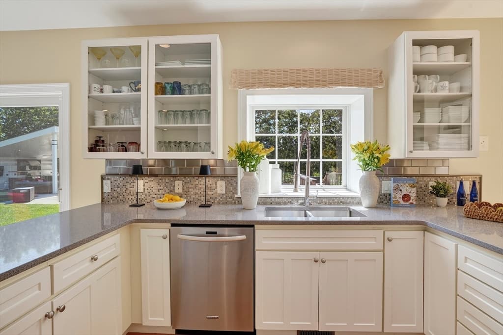 8 Woodhaven Dr, Edgartown MA 02539 photo 10